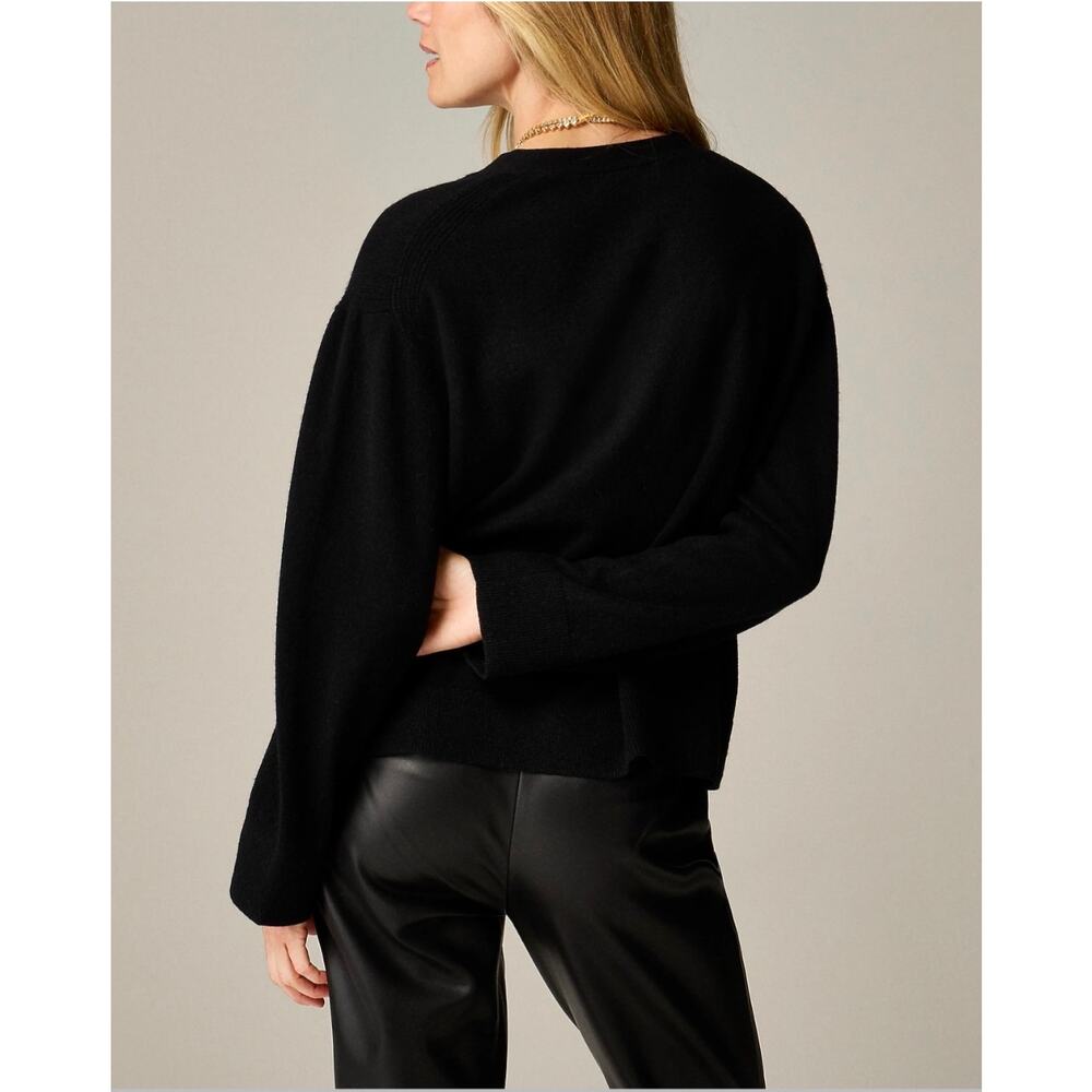 NWT J. Crew Cashmere V-Neck Patch-Pocket Cardigan Relaxed Fit Black Size Small - Picture 2 of 9